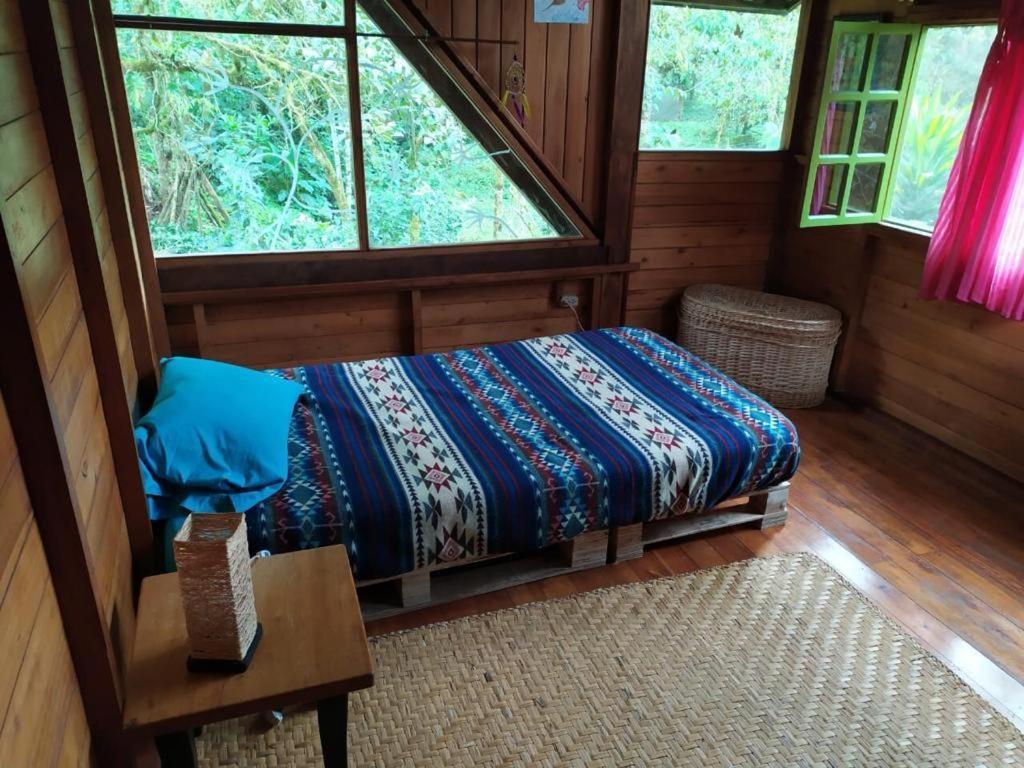 Mindo Eco Chalet Con Rio Y Cascada Εξωτερικό φωτογραφία